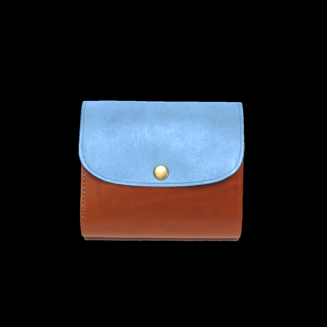 - comet middle - A smart bi-fold wallet, the Comet Middle