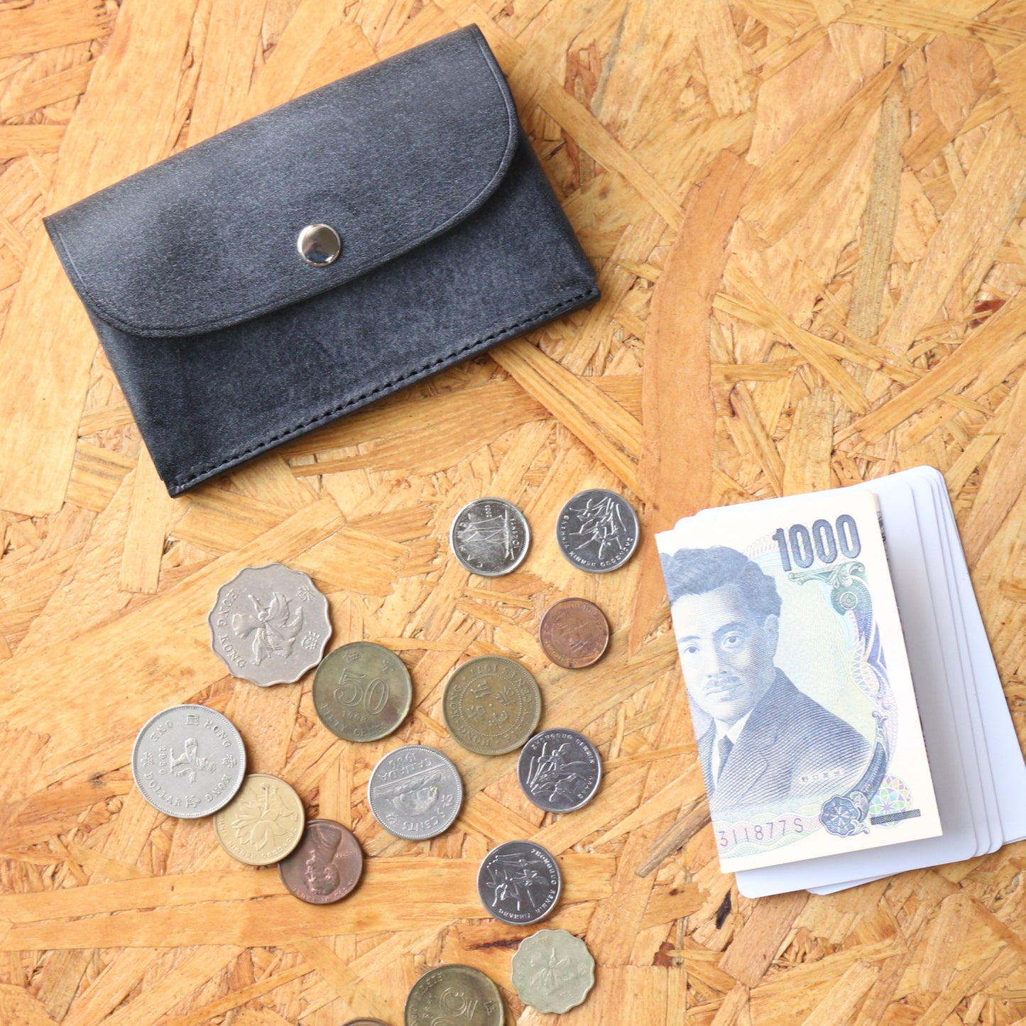 手のひら財布 《 -chiro- チロ 》 【送料無料】上品な国産牛革使用-しぜんのしるし