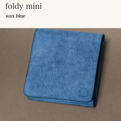 MINCHO-EN-2026-07-30|6953102868635|43584120029339|foldy mini|wax blue| 本革財布・革小物 しぜんのしるし