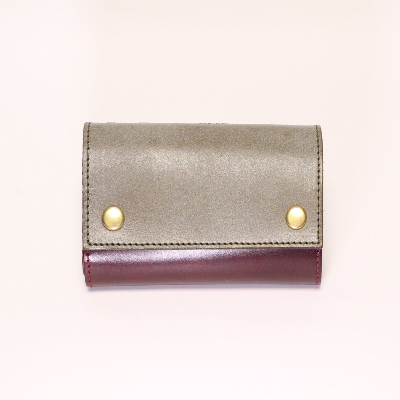 - comet W2 - compact tri-fold wallet